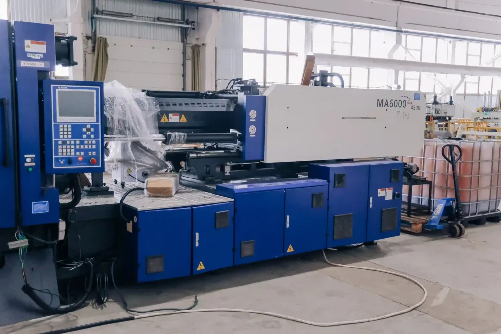 Carga, descarga y embalaje de maquinaria | SERVICIOS